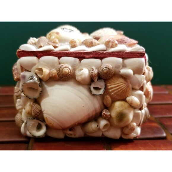 Vintage Souvenir Aloha HawaiiSeashell & Red Velvet Jewelry Trinket Treasure Box - Picture 5 of 7